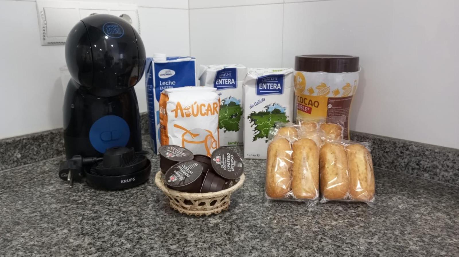 Carbo Home Y Garaje , Algemesi Home المظهر الخارجي الصورة